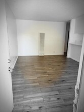 316 E Ave Q-7 in Palmdale, CA - Building Photo - Building Photo