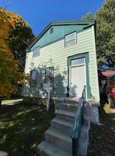 13 Lawrence St, Unit 1 in Oswego, NY - Building Photo - Building Photo