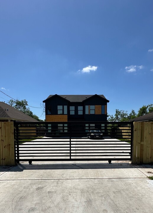 4624 Maggie St in Houston, TX - Building Photo