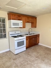 6536 El Rey Ave in Twentynine Palms, CA - Building Photo - Building Photo