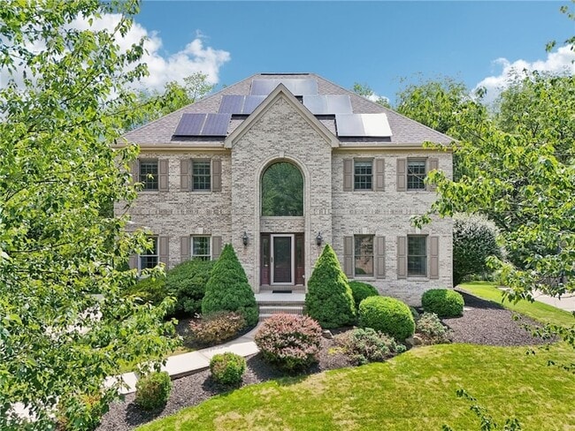 property at 403 Worth Ct