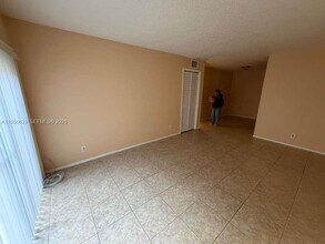 11394 Royal Palm Blvd in Coral Springs, FL - Building Photo - Building Photo