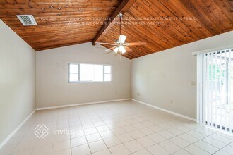 3731 Aster Dr in Sarasota, FL - Building Photo - Building Photo