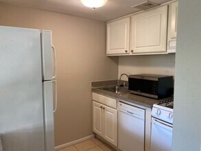 139 Oyster Bay Cir in Altamonte Springs, FL - Building Photo - Building Photo