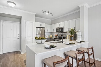 Elan at Bluffview in Dallas, TX - Building Photo - Building Photo