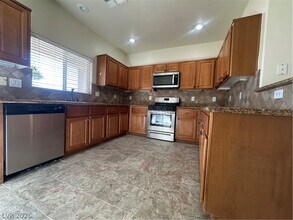 8544 Treasure Trove St in Las Vegas, NV - Building Photo - Building Photo