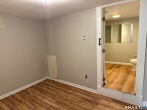 37 Farnham Ave in Torrington, CT - Building Photo - Building Photo