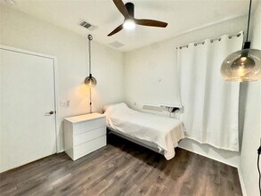 6117 Toye Dr in Austin, TX - Building Photo - Building Photo