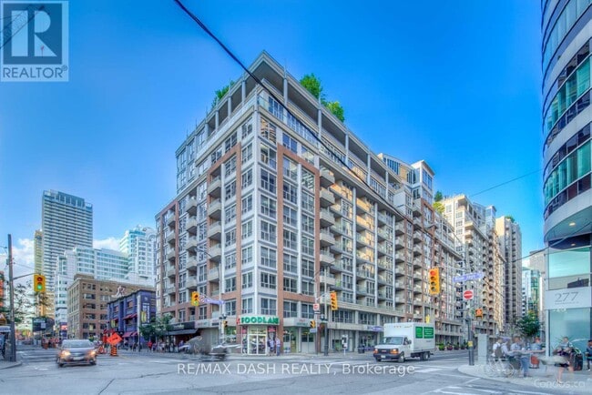 property at 270-270 Wellington St W