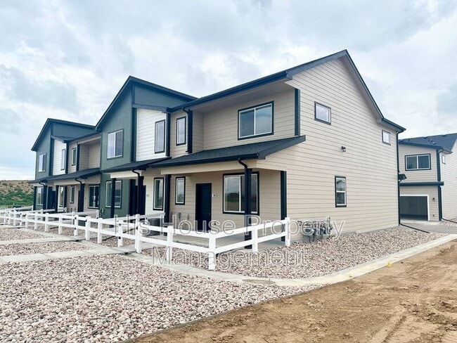 property at 3901 Canoe St