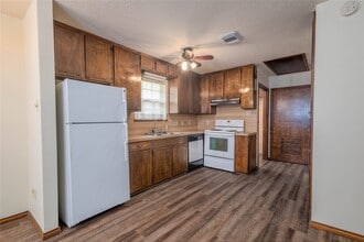 4324 Spring Valley Rd in Houston, TX - Building Photo - Building Photo