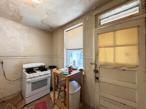 1917 W Winnemac Ave, Unit K04J in Chicago, IL - Building Photo - Building Photo