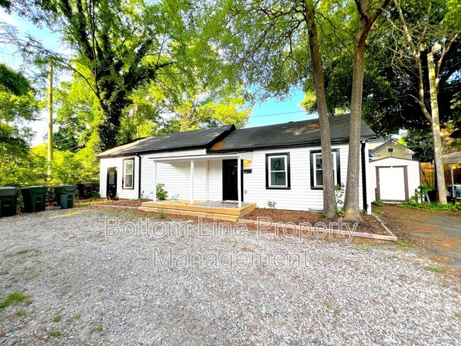 property at 613-1/2 Charlotte Ave