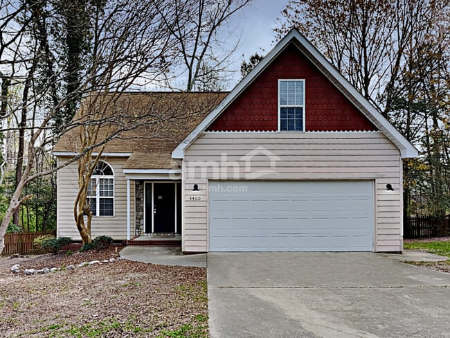 property at 4400 Oakshyre Way