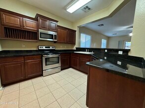 2524 W Fawn Dr in Phoenix, AZ - Building Photo - Building Photo