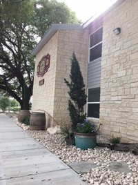 Vineyard Crossing Apartments in Fredericksburg, TX - Building Photo - Building Photo