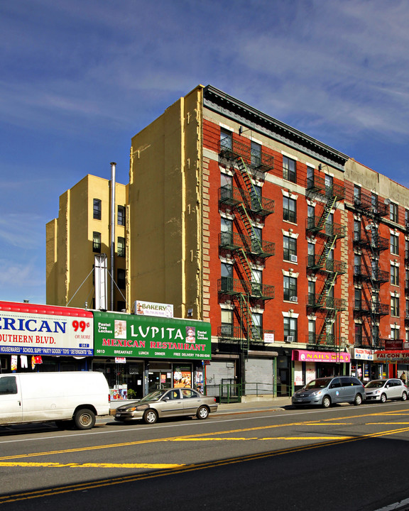 567 Southern Blvd in Bronx, NY - Foto de edificio