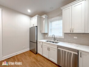 3711 N Troy St in Chicago, IL - Building Photo - Building Photo
