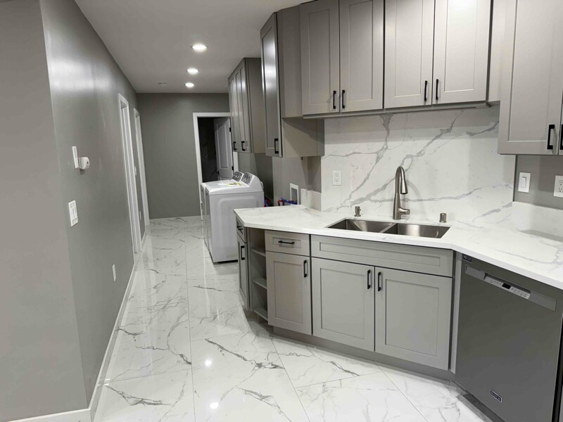 4370 Date Ave in La Mesa, CA - Building Photo