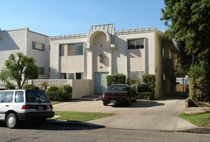 1921 Pelham Ave in Los Angeles, CA - Building Photo