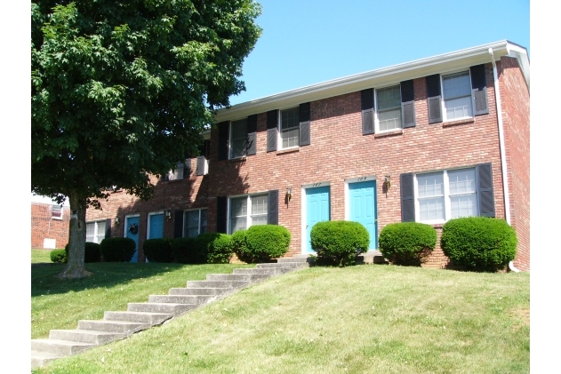 163-169 Landings Dr in Frankfort, KY - Building Photo