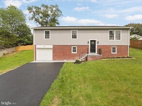 3416 Sunny View Dr in Alexandria, VA - Building Photo - Building Photo