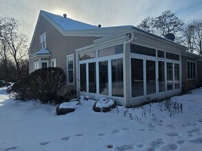 359 Main St in Easthampton, MA - Building Photo - Building Photo