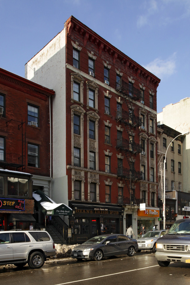 151-153 Second Ave in New York, NY - Foto de edificio - Building Photo