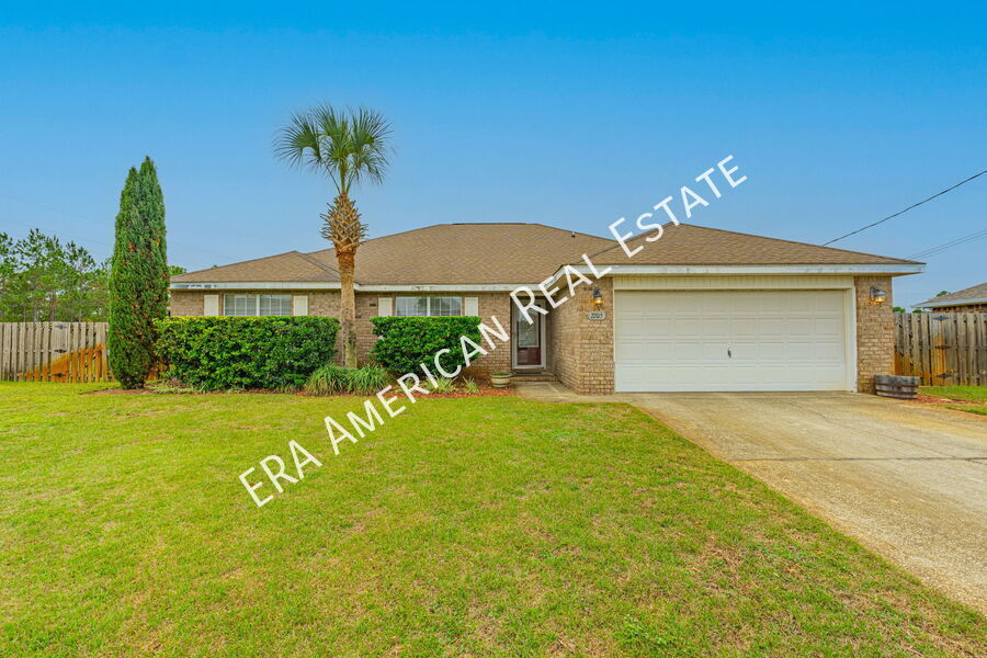 2205 Gozo Ct in Navarre, FL - Building Photo