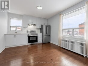 1 Lacey Ave in Toronto, ON - Building Photo - Building Photo