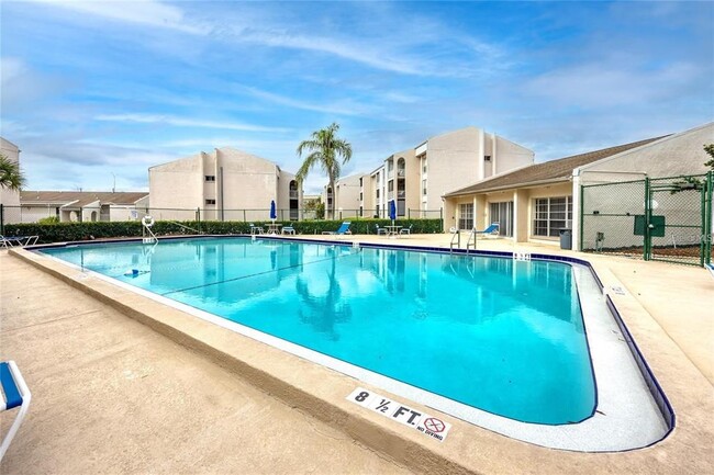 2625 FL-590 in Clearwater, FL - Building Photo - Building Photo