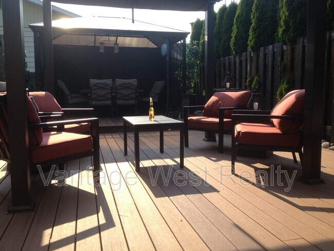 614 Greene Rd in Kelowna, BC - Building Photo - Building Photo