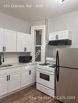 401 Central Ave in Jersey City, NJ - Building Photo