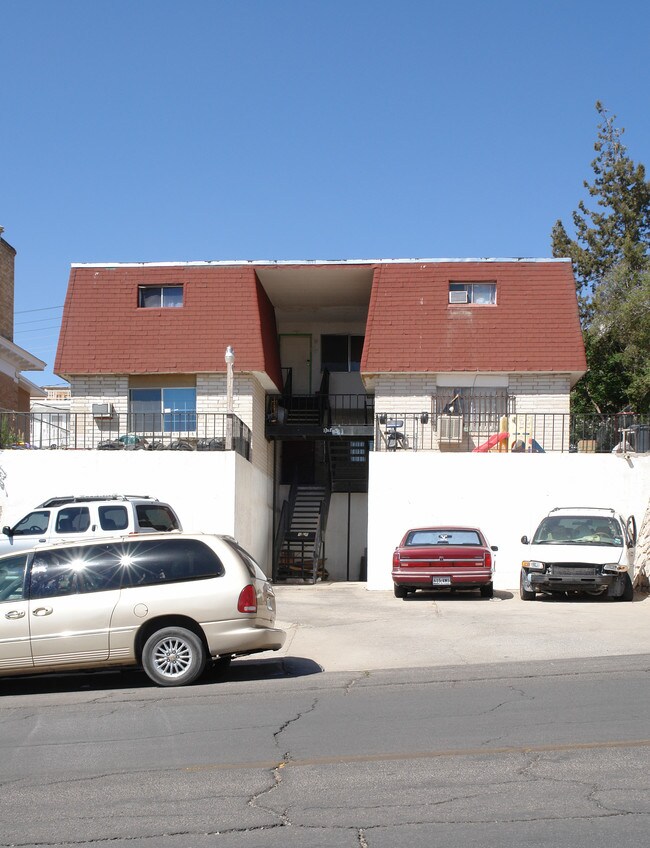 1305 N Oregon St in El Paso, TX - Foto de edificio - Building Photo