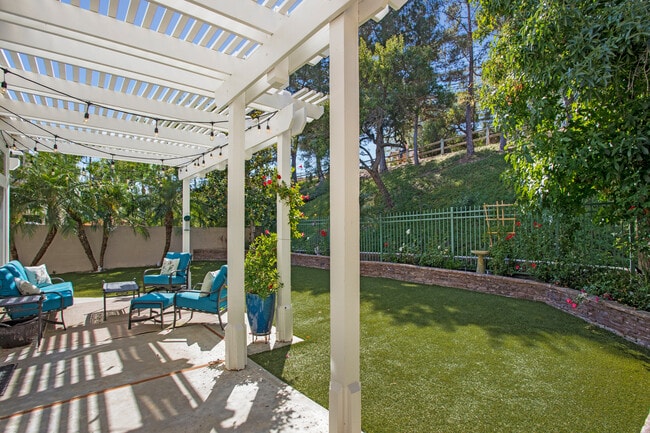 35 Inverary in Trabuco Canyon, CA - Building Photo - Building Photo