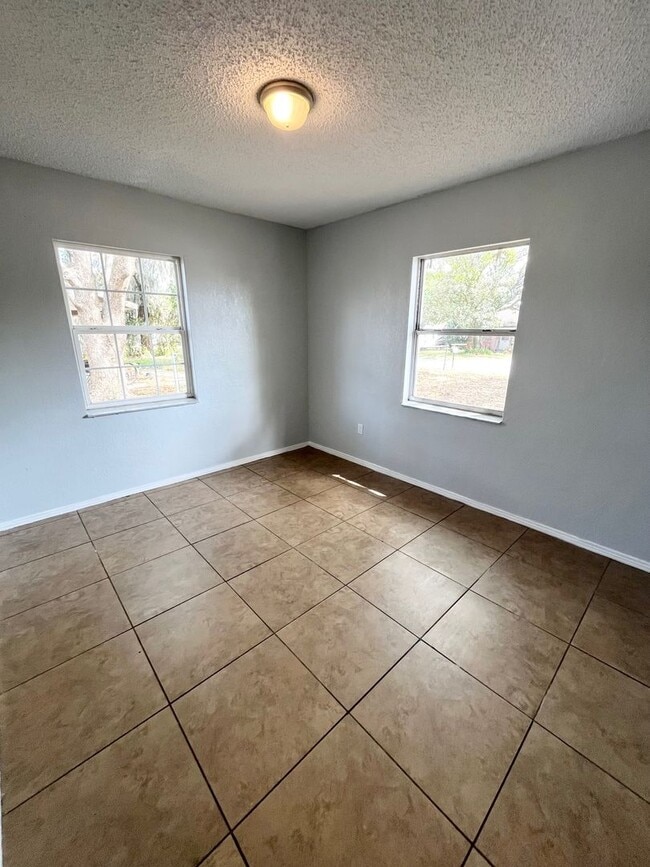 515 Norfolk Cir in Lakeland, FL - Building Photo - Building Photo