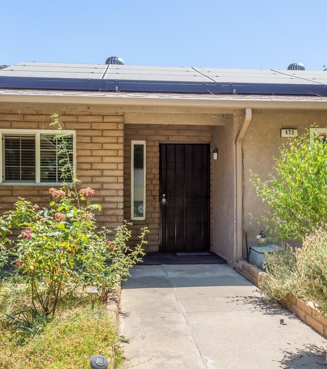 473 E Mesa Ave in Fresno, CA - Building Photo - Building Photo