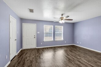 211 Caddo St in Nevada, TX - Building Photo - Building Photo