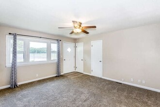 528 N Sheridan Ave in Valley Center, KS - Building Photo - Building Photo