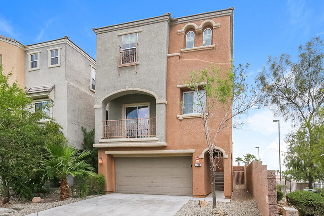 4786 Cortina Rancho St in Las Vegas, NV - Building Photo - Building Photo