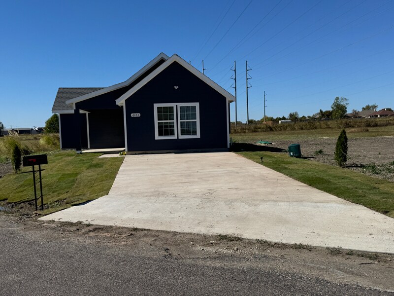 6474 Rock Ridge Dr in Nevada, TX - Building Photo