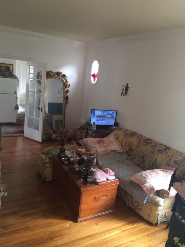 2582 1/2 Beachwood Dr in Los Angeles, CA - Building Photo - Building Photo