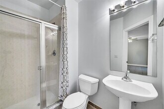 1902 Coral Heights Ct in Oakland Park, FL - Building Photo - Building Photo