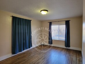 372 S 100 W in Tooele, UT - Building Photo - Building Photo