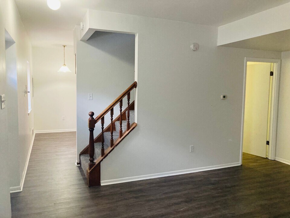 502 Suismon St in Pittsburgh, PA - Building Photo