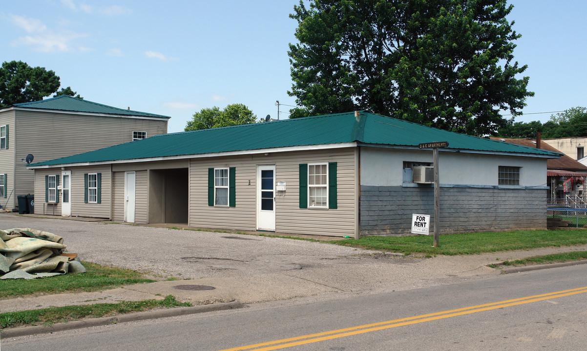 1200-1230 Main Ave in Nitro, WV - Foto de edificio