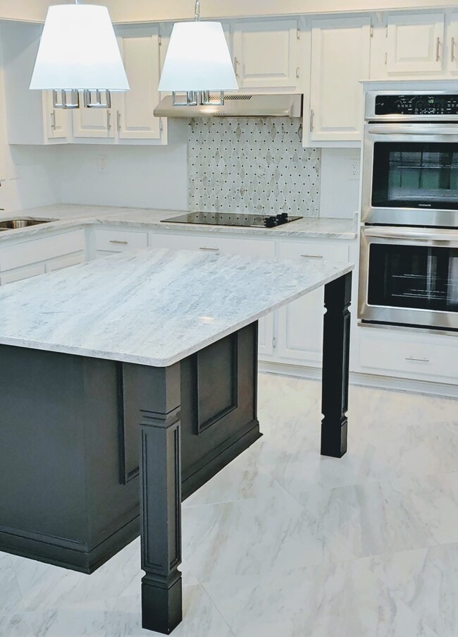 property at 5587 Ashley Square S