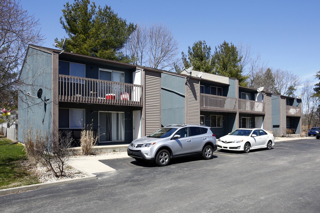 610 Wabash Ave in Chesterton, IN - Building Photo