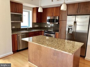 1025 1st St SE in Washington, DC - Building Photo - Building Photo