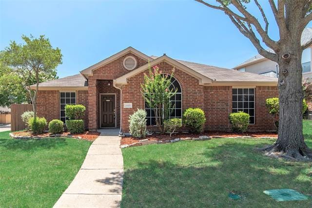 property at 10809 Huntington Rd